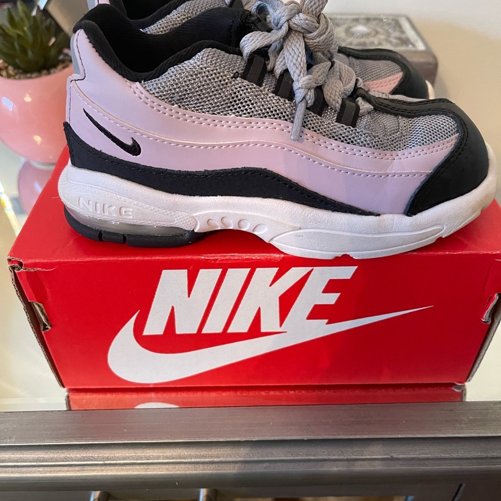 Used airmax - Picture 2 of 4